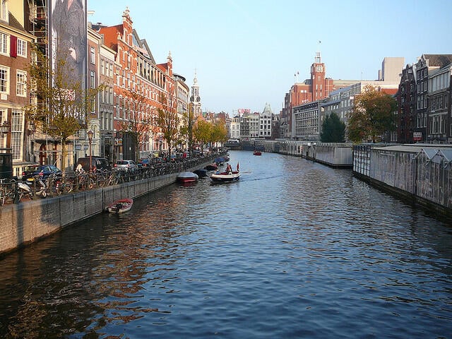 Singel-canal-Amsterdam