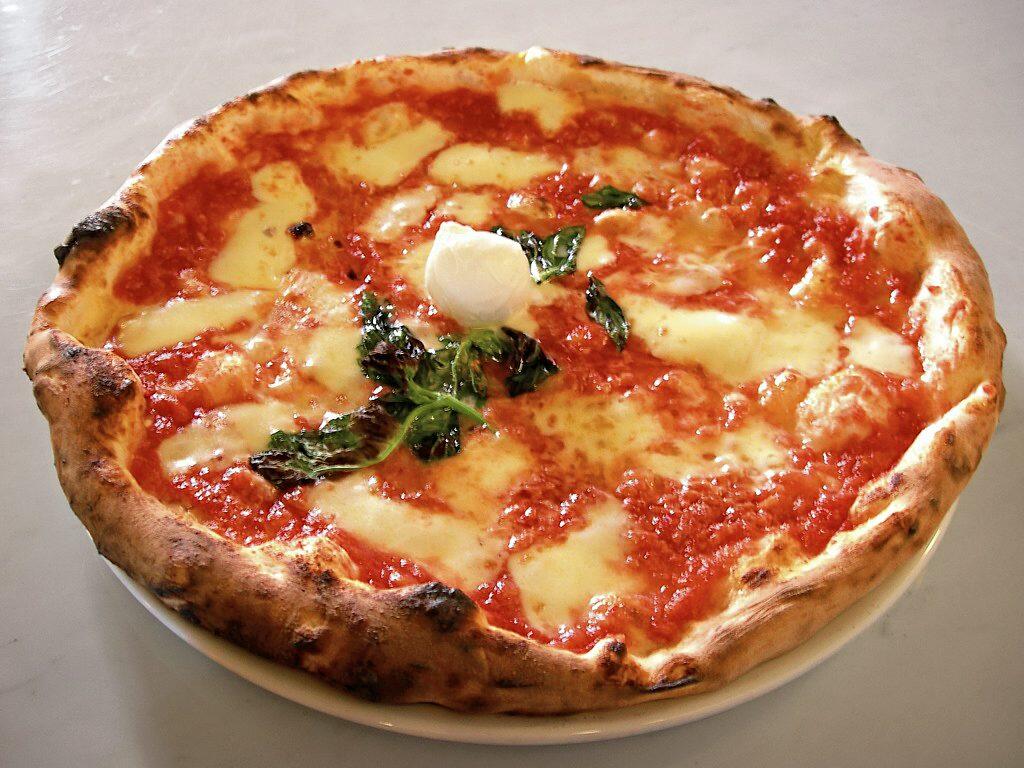 Soft and chewy Napoletana