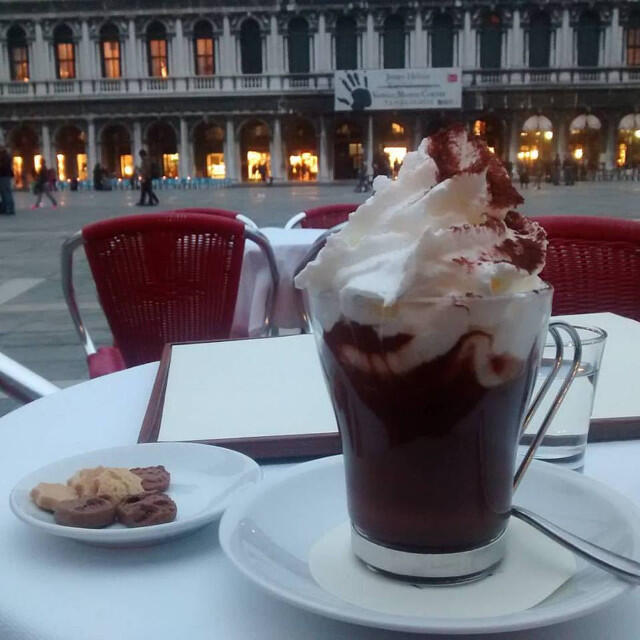 cioccolata-caffe-quadri-sanmarco-cookinvenice