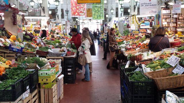 Inside the colourful market on Cola di Rienzo. By Catherine Simes.