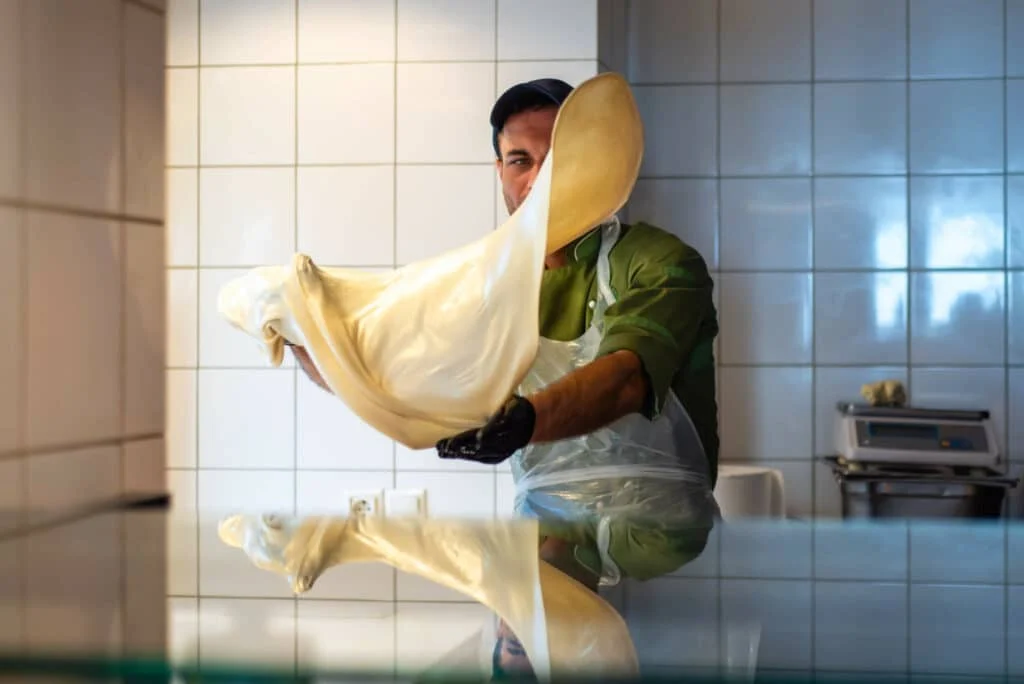 Athens-Greek-pastry-chef-making-bougatsa