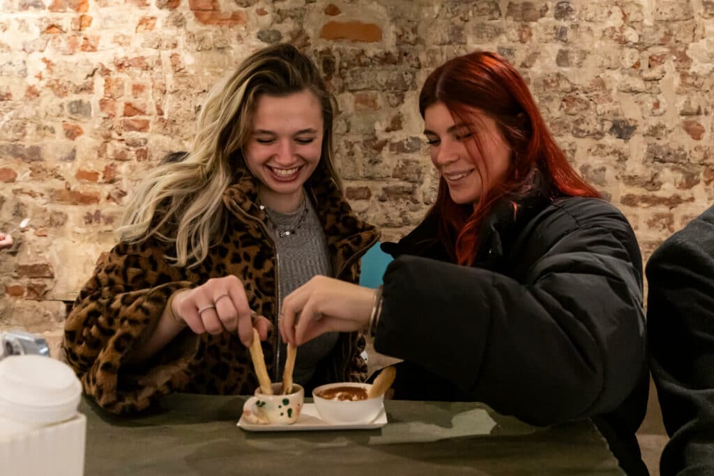 Friends-eating-tiramisu