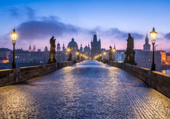 Mystical Prague by Night Food & Drinks Tour