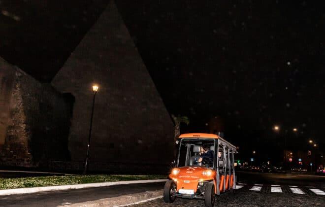 Late Night in Rome: VIP Golf Cart Drinks & Bites Tour