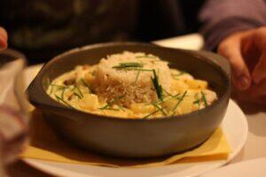 dinner_serving_paris