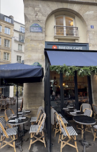 outside_Breizh_Cafe_Paris
