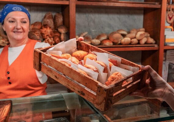 Florence Dinner Tour: Truffle, Florentine Steak & Fine Wines