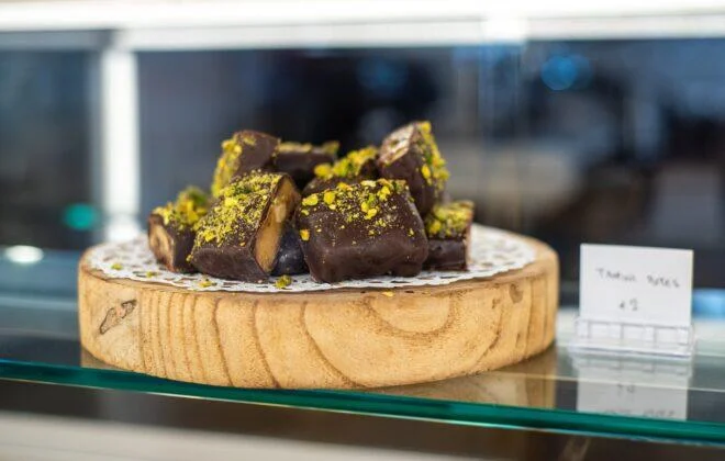 Athens Morning Food & Drinks Tour: a Bite from the Acropolis