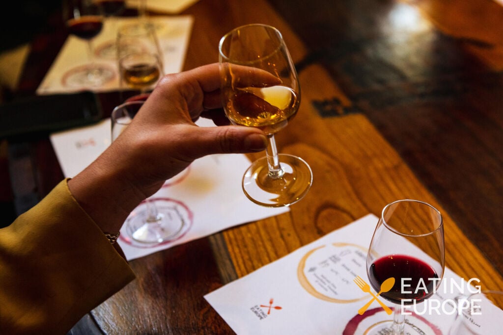 Porto Wine & Dine Port Wine Cave and Food Tour3