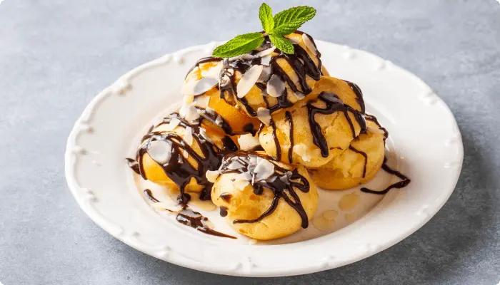 profiteroles