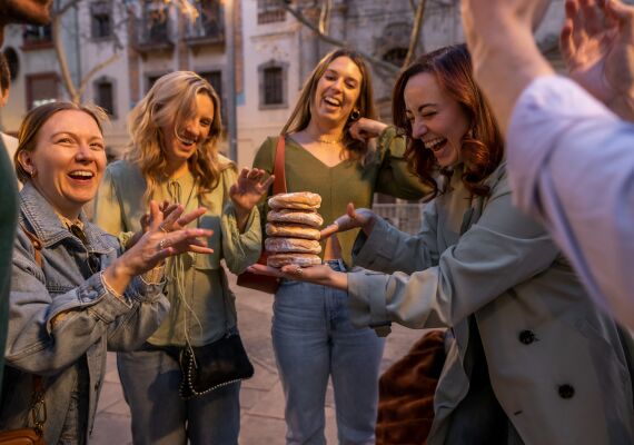 Barcelona Side Streets Tapas & Wine Tour