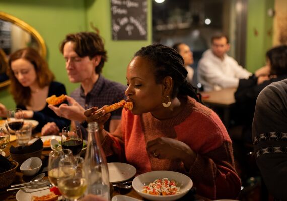 Barcelona Poble Sec Tapas & Wine Tour 